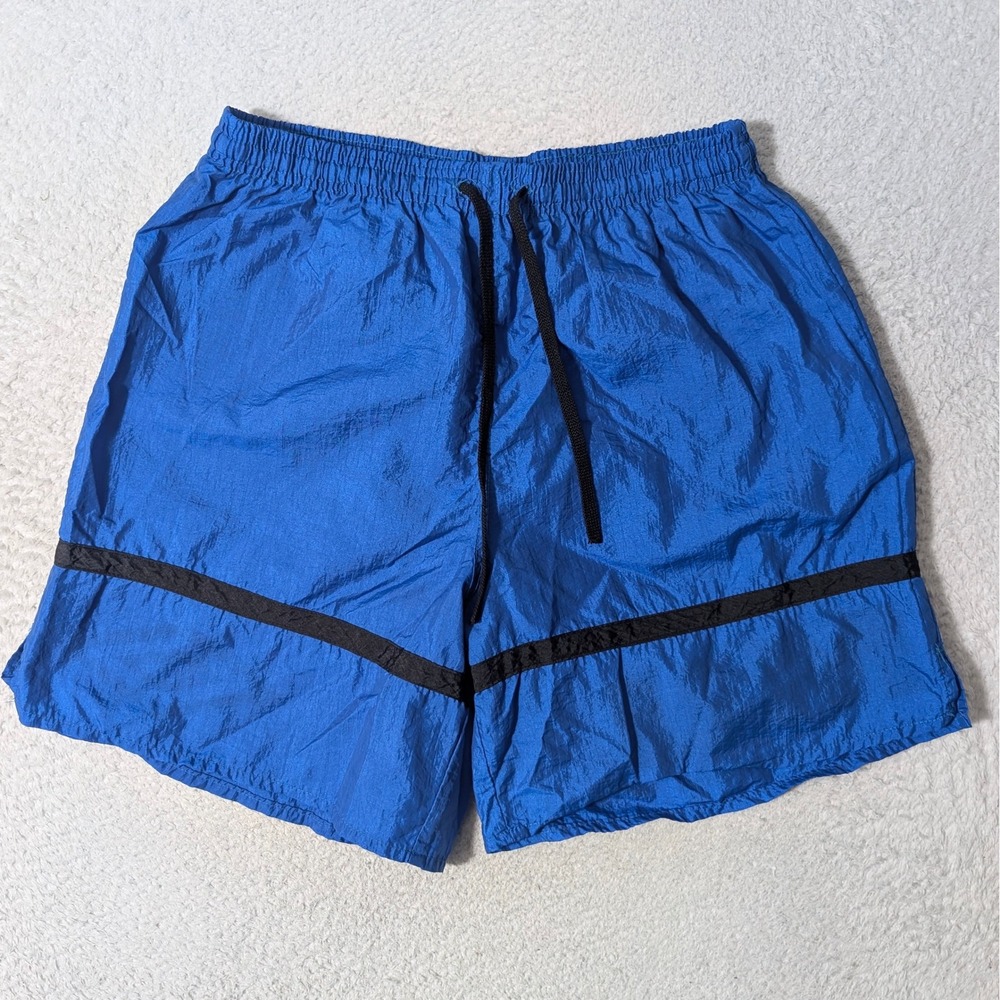 VTG Umbro Shorts Made in USA Mens M Blue 28x6 Nylon Athletic Soccer Striped
